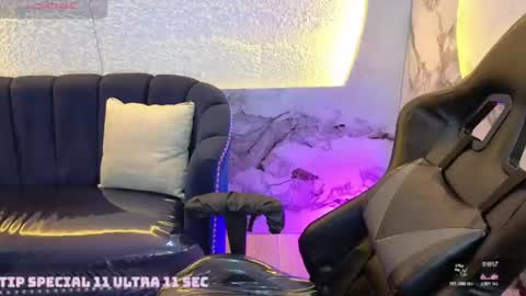 Snapshot of violetta_jhonson_v chatting on June 27, 2026, 4:06 am Violetta online show from June 27, 2026, 4:06 am