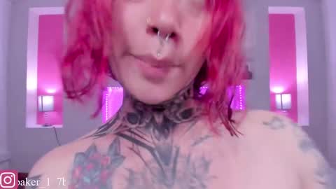 Snapshot of violettabaker1 chatting on February 1, 2025, 1:34 am ViolettaBaker online show from February 1, 2025, 1:34 am