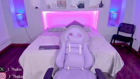 Snapshot of violettabaker1 chatting on February 6, 2025, 1:38 am ViolettaBaker online show from February 6, 2025, 1:38 am