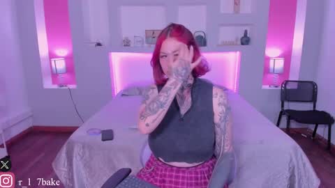 Snapshot of violettabaker1 chatting on February 7, 2025, 7:27 pm ViolettaBaker online show from February 7, 2025, 7:27 pm