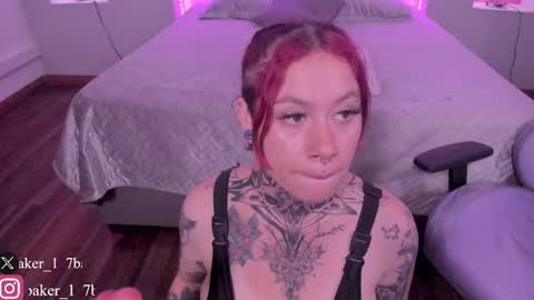 Snapshot of violettabaker1 chatting on February 11, 2025, 7:38 pm ViolettaBaker online show from February 11, 2025, 7:38 pm