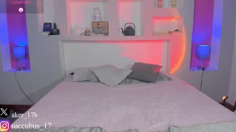 Snapshot of violettabaker1 chatting on October 9, 2025, 7:56 pm ViolettaBaker online show from October 9, 2025, 7:56 pm