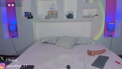 Snapshot of violettabaker1 chatting on October 22, 2025, 7:46 pm ViolettaBaker online show from October 22, 2025, 7:46 pm