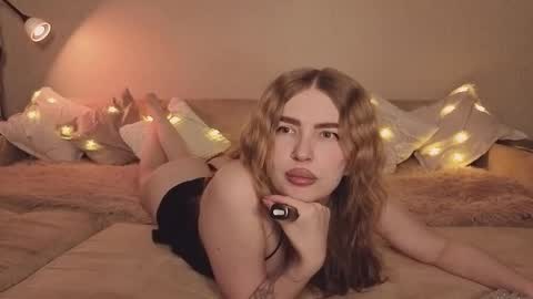 ViolettaOtis online show from March 11, 2026, 4:13 pm