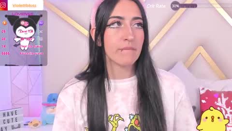 Snapshot of violettbloss chatting on December 10, 2024, 1:43 am Violeta  online show from December 10, 2024, 1:43 am