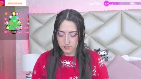 Snapshot of violettbloss chatting on December 14, 2024, 12:23 pm Violeta  online show from December 14, 2024, 12:23 pm