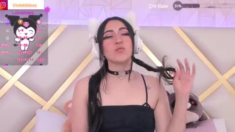 Snapshot of violettbloss chatting on January 29, 2025, 12:22 am Violeta  online show from January 29, 2025, 12:22 am