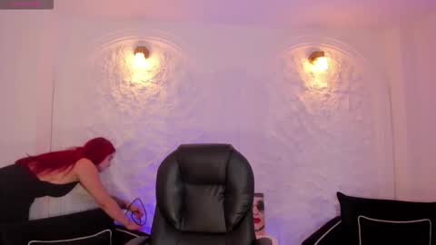 Snapshot of violettcastel chatting on October 5, 2025, 5:44 pm Violett Castel online show from October 5, 2025, 5:44 pm