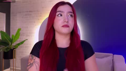 Violett Castel online show from March 14, 2026, 7:41 pm