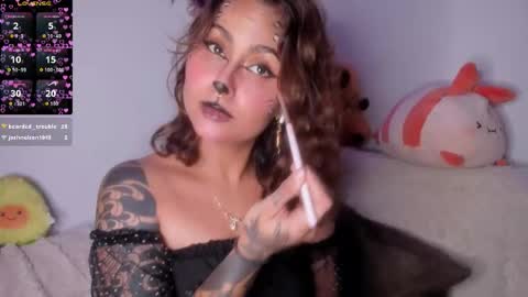 Violette  online show from October 28, 2025, 1:53 am