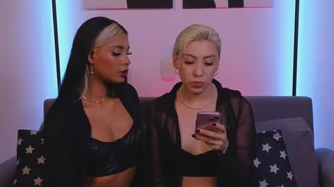 Violet online show from March 9, 2025, 1:56 am