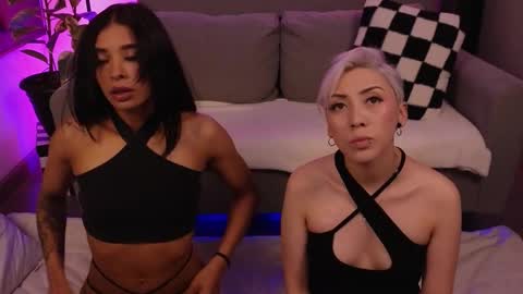 Violet online show from March 1, 2026, 1:07 am