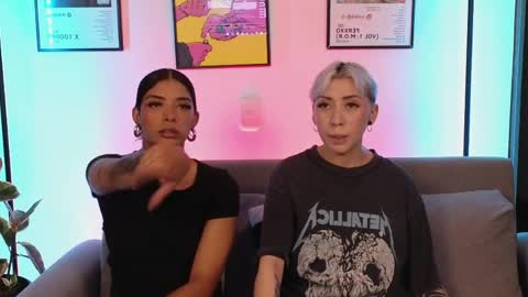 Violet online show from April 2, 2026, 12:52 am