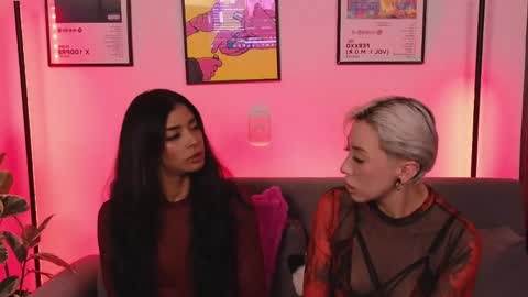 Violet online show from April 18, 2026, 1:31 am