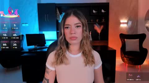 Violett  online show from September 29, 2025, 6:24 pm