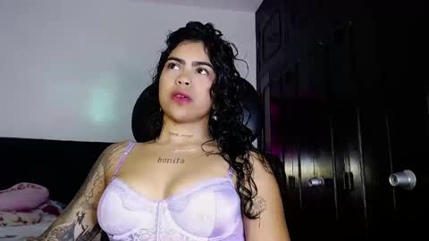 Snapshot of violetwitch05 chatting on September 25, 2025, 2:48 am  Violet  online show from September 25, 2025, 2:48 am