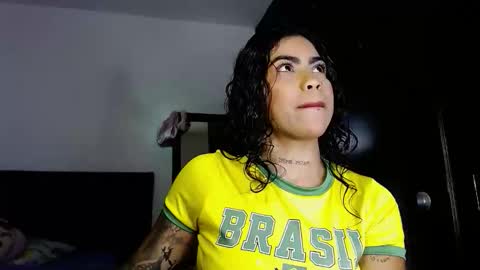 Snapshot of violetwitch05 chatting on October 23, 2025, 2:55 am  Violet  online show from October 23, 2025, 2:55 am