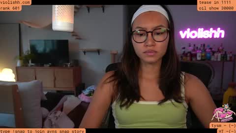 Snapshot of violishh chatting on November 17, 2025, 7:30 pm follow me on twitter violishh and ig violishh online show from November 17, 2025, 7:30 pm