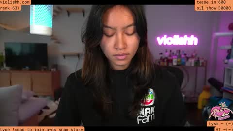 Snapshot of violishh chatting on November 20, 2025, 8:41 pm follow me on twitter violishh and ig violishh online show from November 20, 2025, 8:41 pm