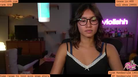 Snapshot of violishh chatting on November 30, 2025, 1:20 am follow me on twitter violishh and ig violishh online show from November 30, 2025, 1:20 am