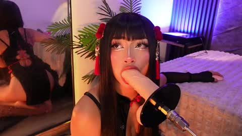 viollettebylyly online show from May 28, 2026, 1:08 pm