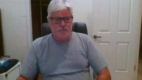 viper654321 online show from November 13, 2025, 8:02 am