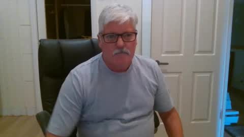 viper654321 online show from February 8, 2026, 7:34 am