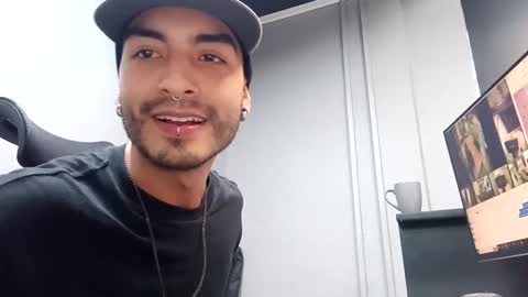 vipvtmvp online show from February 8, 2025, 9:25 pm