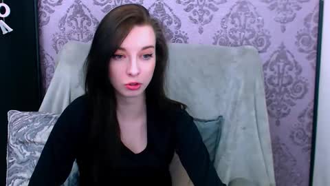 Snapshot of virgiluna chatting on May 18, 2026, 7:20 pm VirginLuna online show from May 18, 2026, 7:20 pm