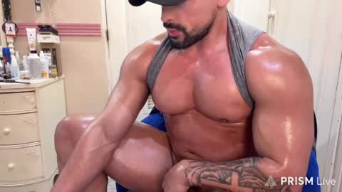 Snapshot of vittohammer chatting on April 9, 2026, 9:42 pm vittohammer online show from April 9, 2026, 9:42 pm