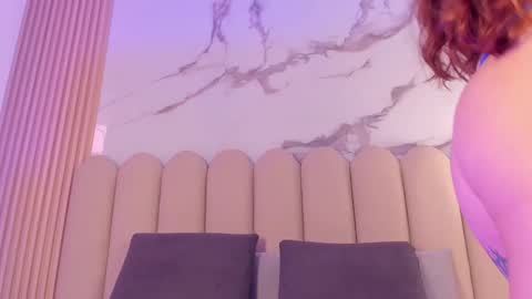 Vttoria online show from December 21, 2025, 2:02 pm