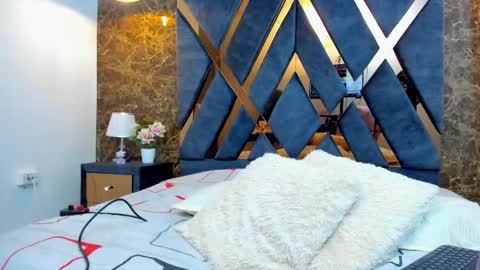 vittoria online show from November 28, 2025, 5:15 pm