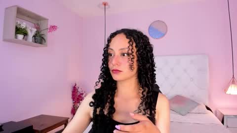 Vivi online show from February 4, 2026, 3:34 am