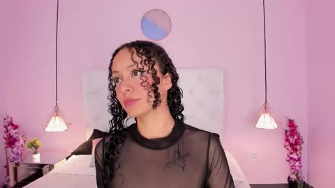 Vivi online show from March 22, 2026, 4:05 am