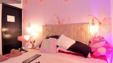 Viviana  online show from April 2, 2026, 4:59 pm