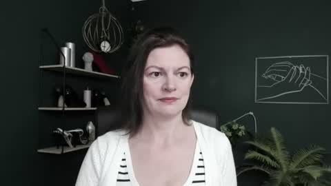 Snapshot of vivian_dream chatting on June 17, 2026, 6:27 am Vivian online show from June 17, 2026, 6:27 am