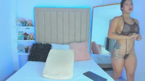 Vivian Monroe online show from January 30, 2025, 8:10 pm