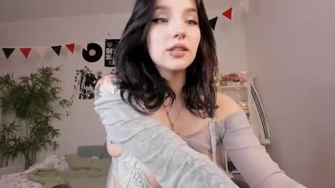 vivian_qwerty online show from January 16, 2025, 4:17 am