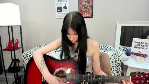 VivianCaro online show from April 16, 2026, 9:39 pm