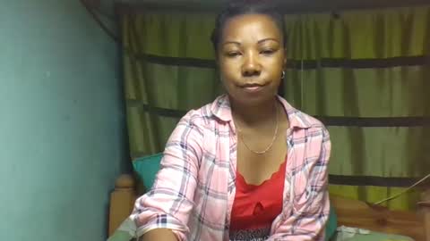 viviane0812 online show from February 14, 2026, 5:53 pm
