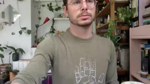 Snapshot of vivid_ether chatting on March 12, 2025, 9:34 am Viv online show from March 12, 2025, 9:34 am