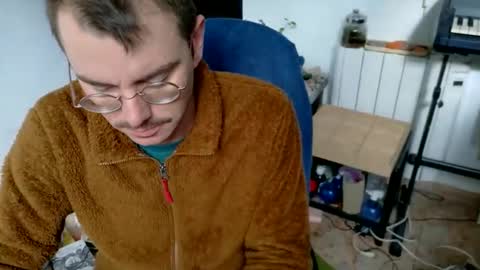 Snapshot of vivid_ether chatting on December 22, 2025, 12:24 pm Viv online show from December 22, 2025, 12:24 pm