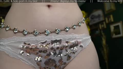 Snapshot of vivid_whit chatting on January 1, 2025, 1:58 am Whitney online show from January 1, 2025, 1:58 am