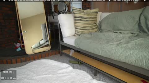 Snapshot of vivid_whit chatting on October 23, 2025, 3:28 am Whitney online show from October 23, 2025, 3:28 am