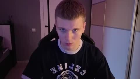 Snapshot of vivienneee777 chatting on February 27, 2026, 12:16 pm Nikita online show from February 27, 2026, 12:16 pm