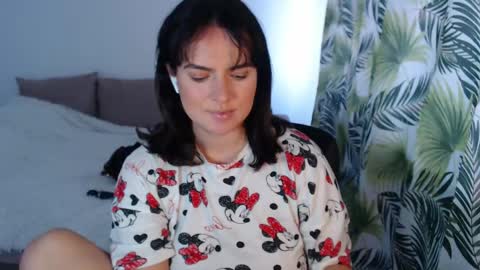 Snapshot of viviroses chatting on April 29, 2026, 9:46 am ViviRoses online show from April 29, 2026, 9:46 am