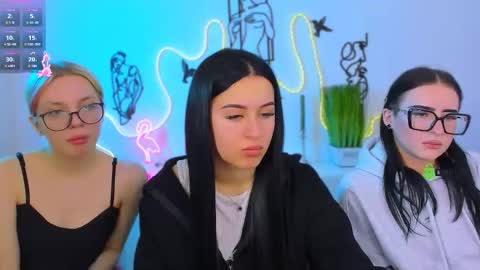 vivy_star online show from March 18, 2026, 8:01 pm