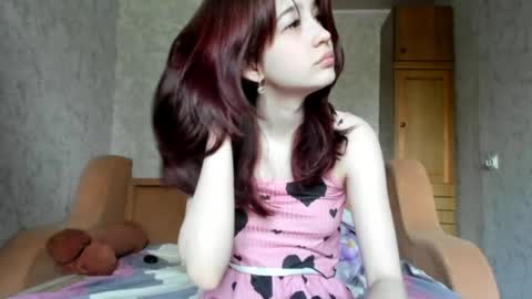 Nika 18 . online show from May 17, 2026, 3:26 am