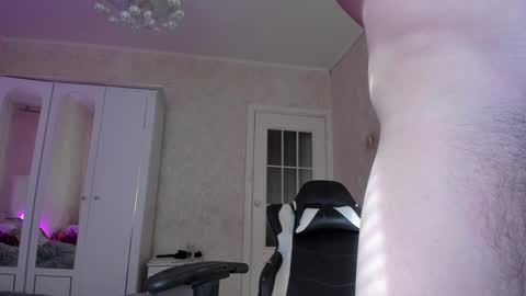 Snapshot of vlad1605 chatting on February 7, 2025, 8:01 am Martin online show from February 7, 2025, 8:01 am