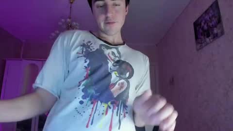 Snapshot of vlad1605 chatting on February 9, 2025, 5:50 am Martin online show from February 9, 2025, 5:50 am